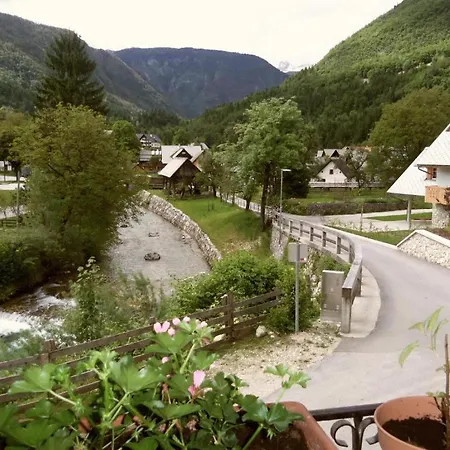 Hostel, And Ceklin Hostel